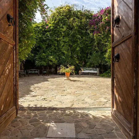 Tenuta Donna Vittoria - Piccola * Trapani